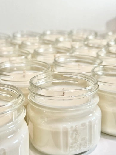 SADIE'S KITCHEN Peppermint Vanilla Candle